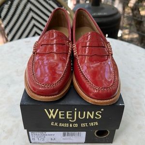 Weejuns Strawberry Patent Leather Penny Loafers Bass Whitney Women’s Size 8.5M